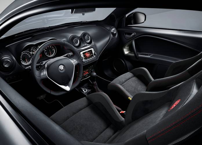 Interno di una Alfa Romeo Mito facelift 2016 955
