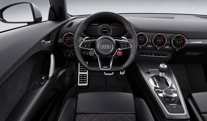 Interno di una Audi TT RS  Coupe FV 8S 2016