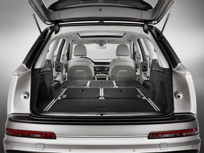 Audi Q7 4M 2015 bagageruimte tot aan voorstoelen