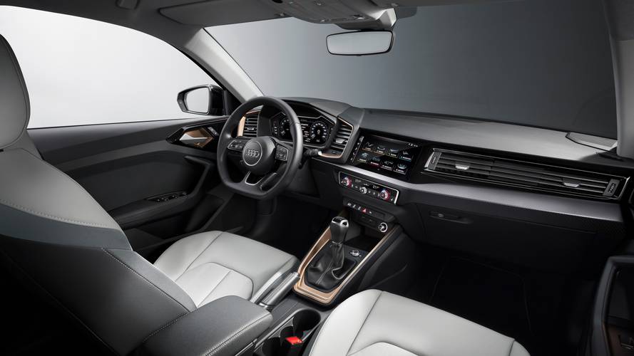 Audi A1 GB 2019 interiér