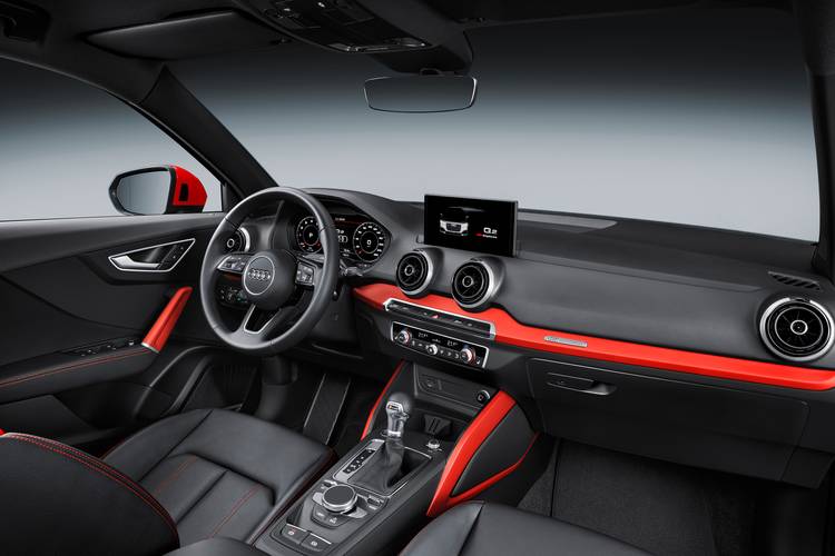 Interno di una Audi Q2 2016