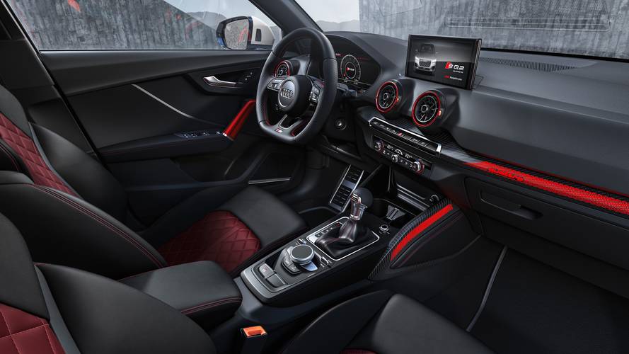 Interno di una Audi SQ2 2019