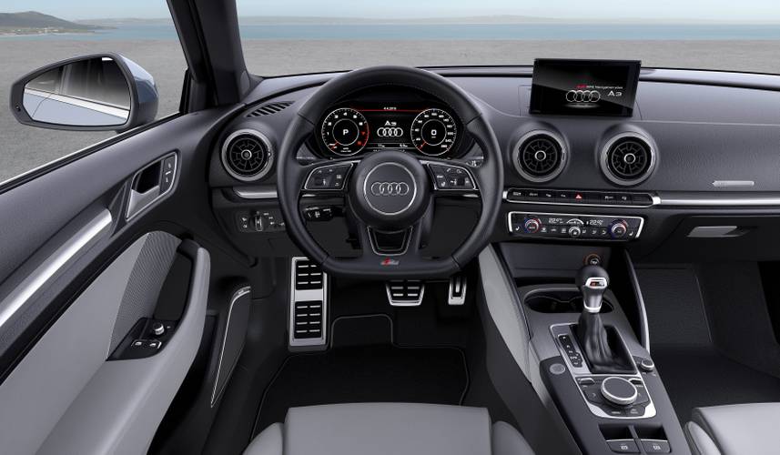 Interno di una Audi A3 8V facelift 2016