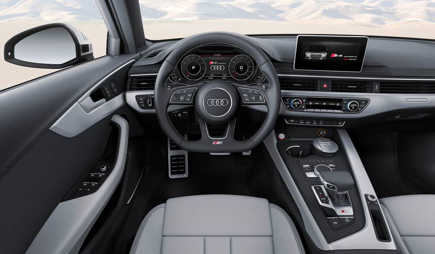 Interno di una Audi S4 B9 8W 2017