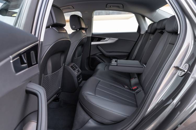 Audi A4 2019 facelift 8W asientos traseros