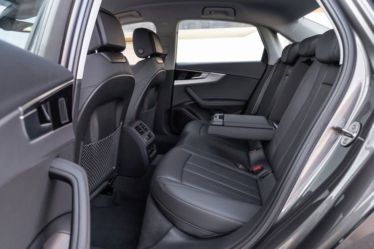 Audi A4 2019 facelift 8W rear seats