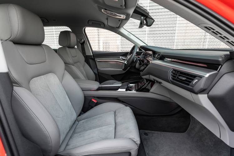 audi e-tron 2019 front seats