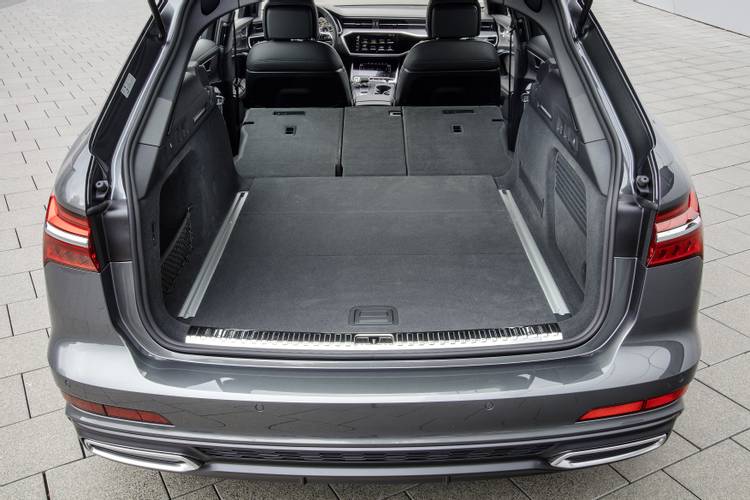 Audi A6 Avant kombi C8 4K 2018 plegados los asientos traseros