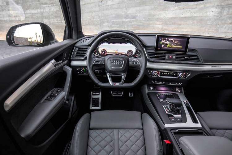 Interno di una Audi Q5 FY 80A 2016