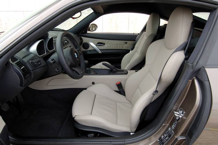 BMW Z4 E86 facelift 2006 front seats