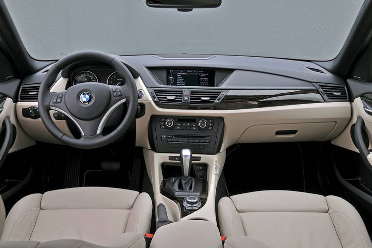 BMW X1 E84 2009 interior