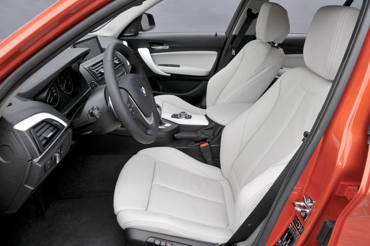 BMW 1 F21 2011 přední sedadla