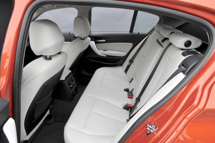 BMW 1 F21 2011 rear seats