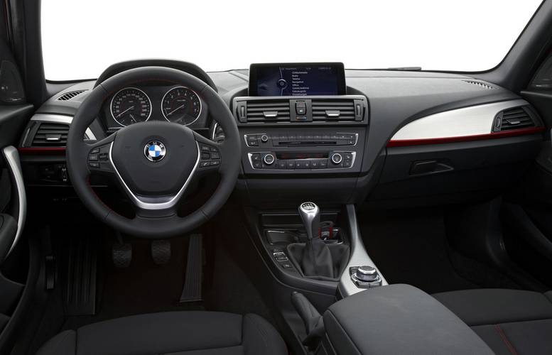 Interno di una BMW 1 F21 2011