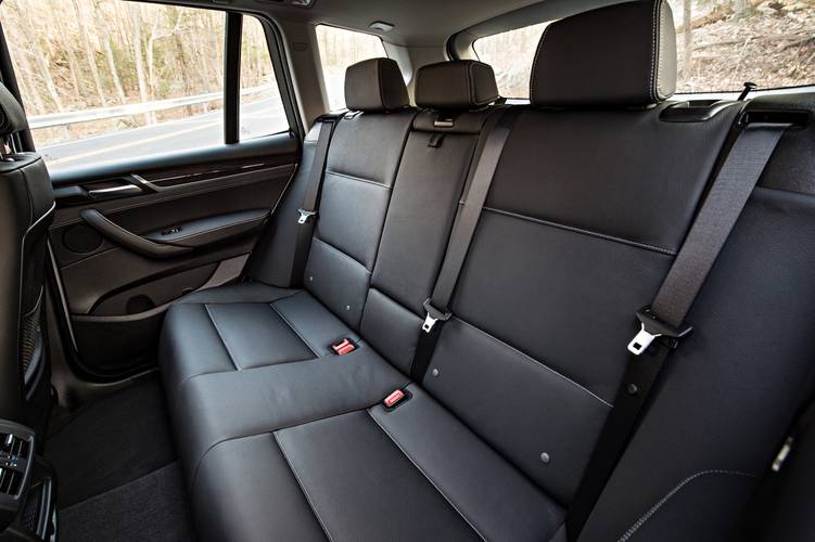 BMW X3 F25 facelift 2014 rear seats