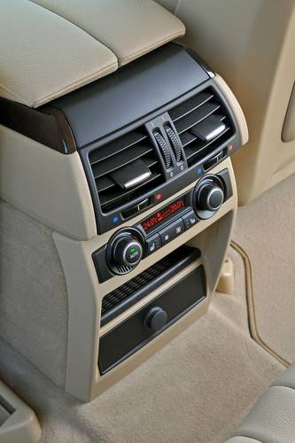 BMW X5 E70 facelift 2010 wnętrze
