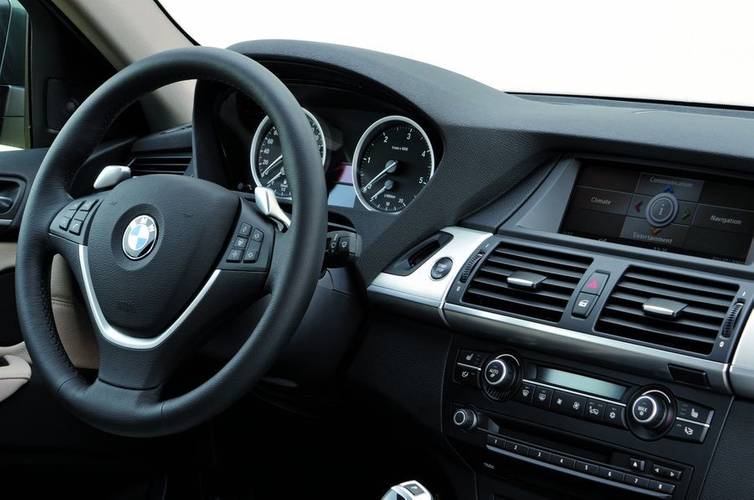 bmw-x6-E71-2009 interior