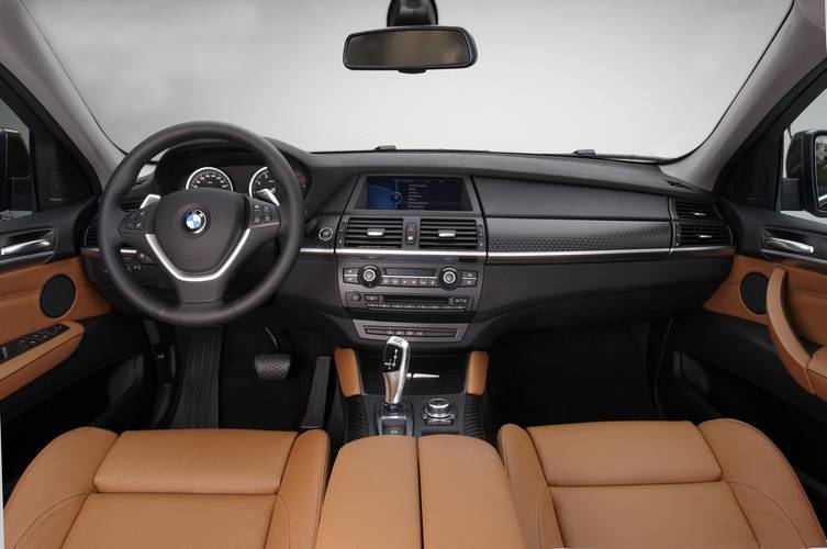BMW X6 E71 facelift 2012 wnętrze
