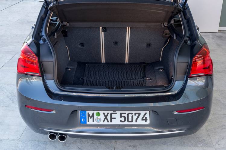 BMW 1 F20 facelift 2015 bagagliaio