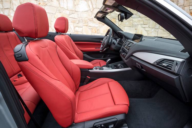 BMW 1 F22 2014 cabriolet front seats