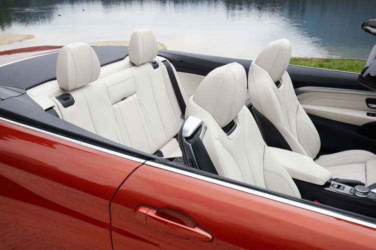 BMW 4 F33 facelift 2017 rear seats