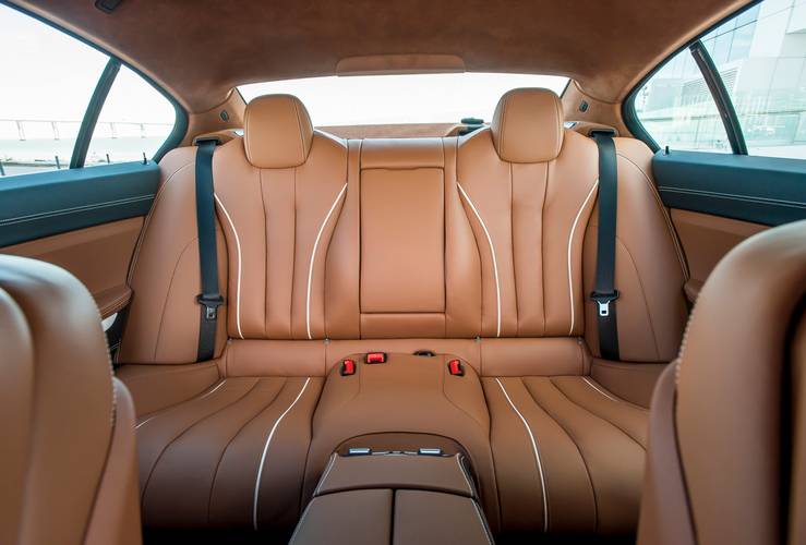 BMW 6 F06 Gran Coupe facelift 2015 rear seats