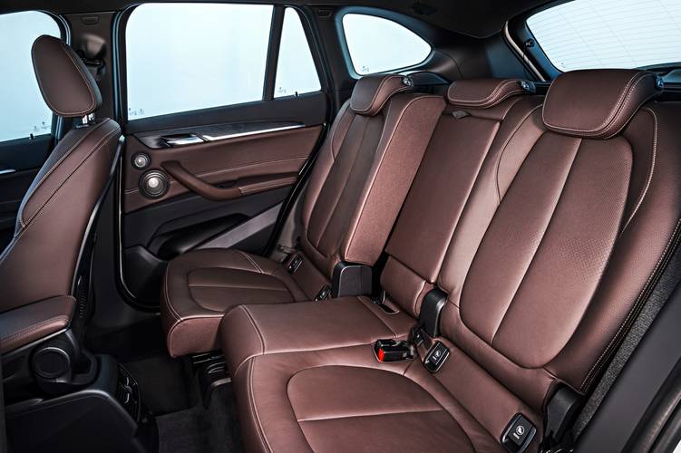 BMW X1 F48 2015 rear seats