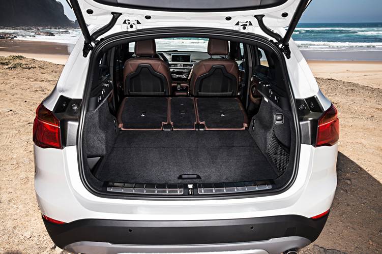 BMW X1 F48 2015 bagageruimte tot aan voorstoelen