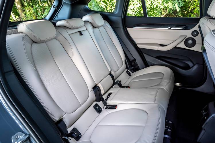 BMW X1 F48 facelift 2019 rear seats