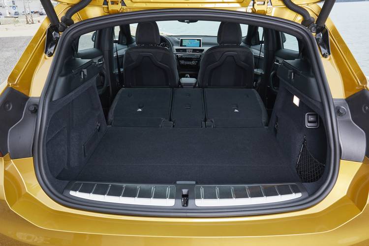 BMW X2 F39 2018 bagageruimte tot aan voorstoelen