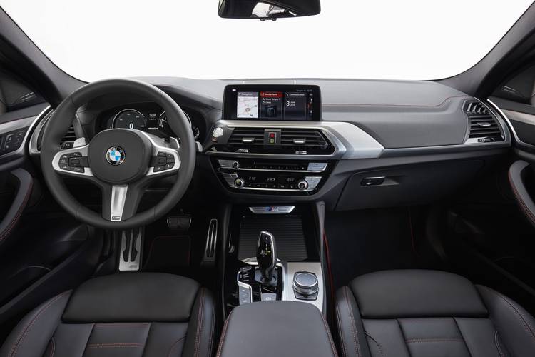 BMW X4 G02 2018 interiér