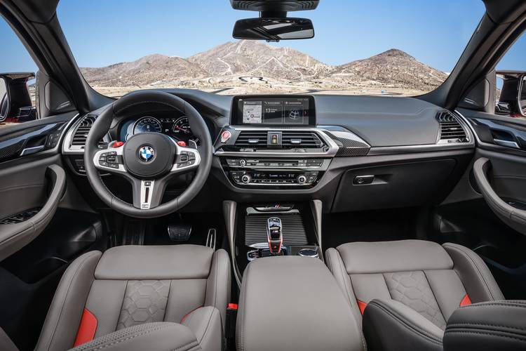 BMW X4 M F98 2019 interiér
