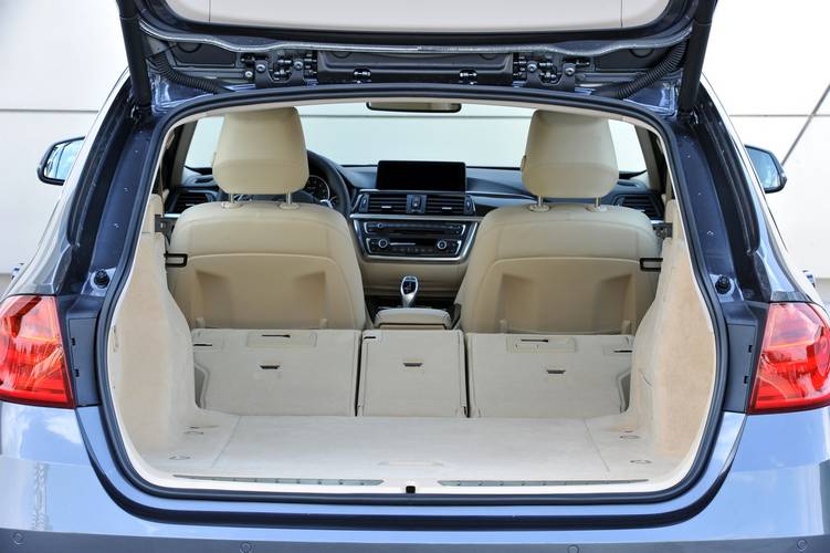BMW 3 F31 Touring sklopená zadní sedadla