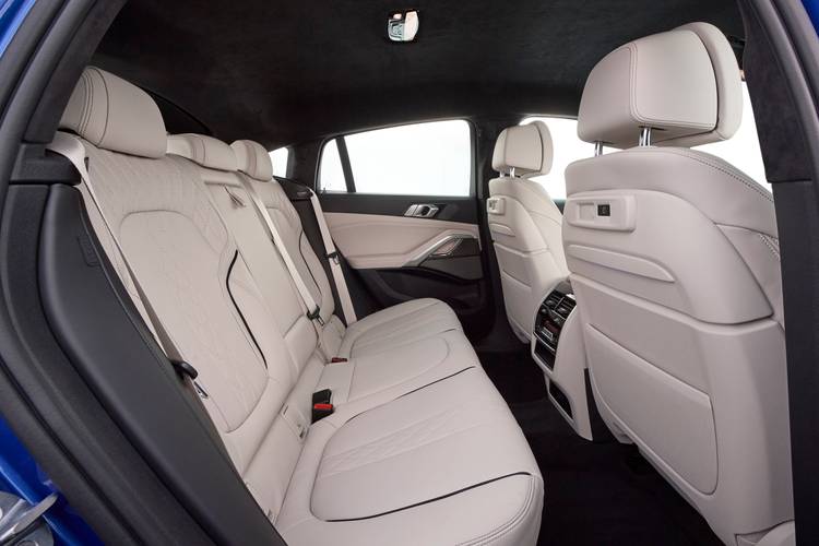 BMW X6 G06 2019 rear seats