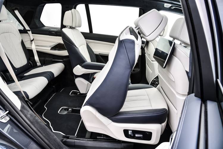 BMW X7 G07 2018 asientos traseros
