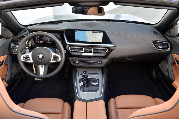 Interno di una BMW Z4 G29 2018