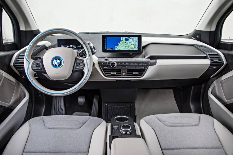 Interno di una BMW i3 2013