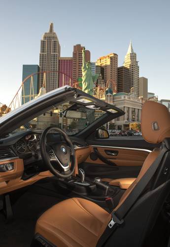 Interno di una BMW 4 F33 2014 Cabrio