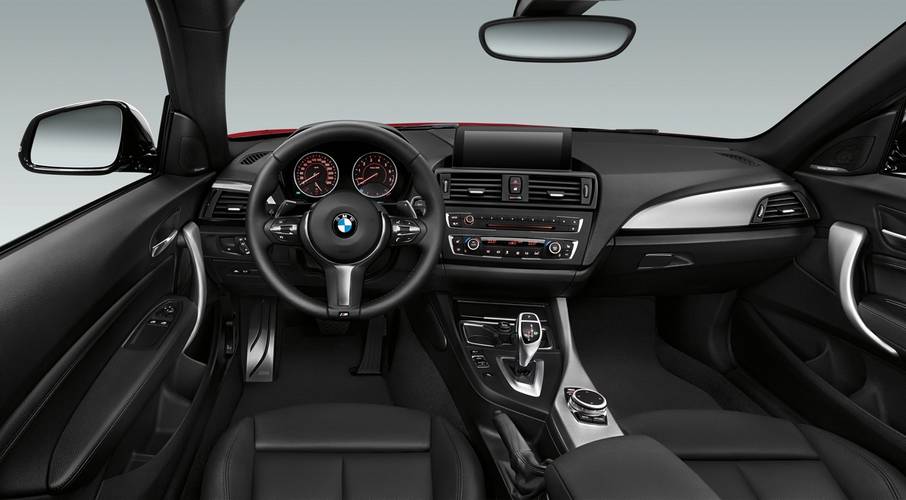 Interno di una BMW 4 F33 2014 Convertible