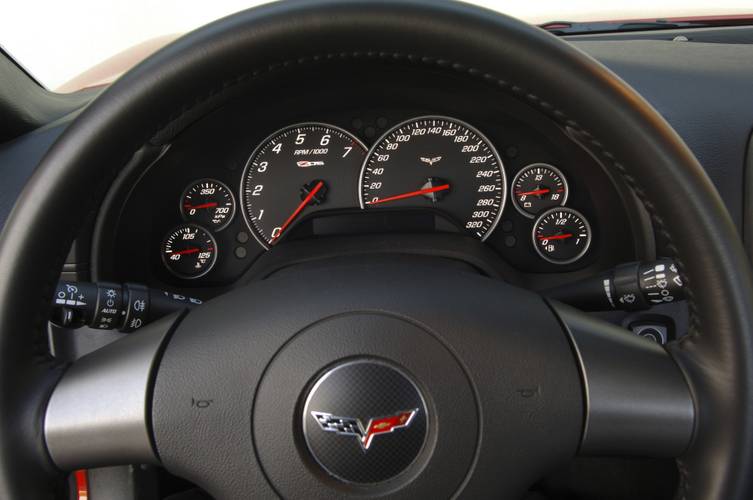 Interno di una Chevrolet Corvette C6 2006