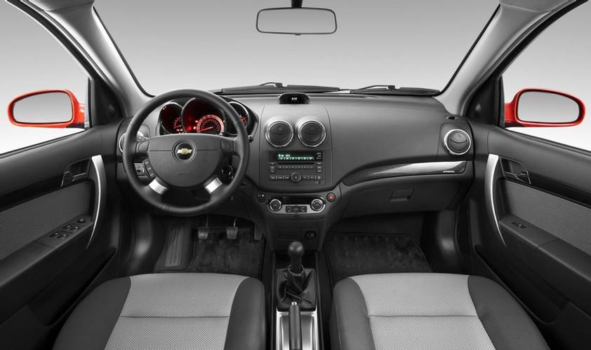 Chevrolet Aveo T250 2010 intérieur