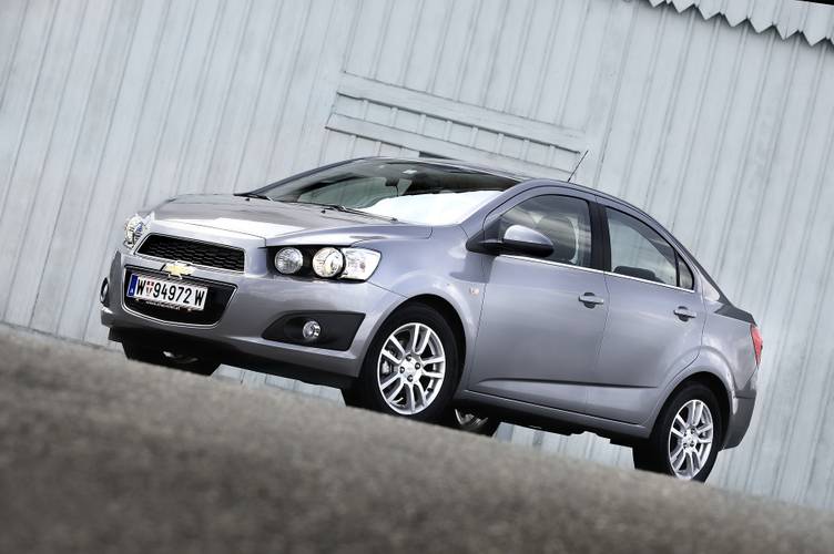 Chevrolet Aveo T300 2012 sedan