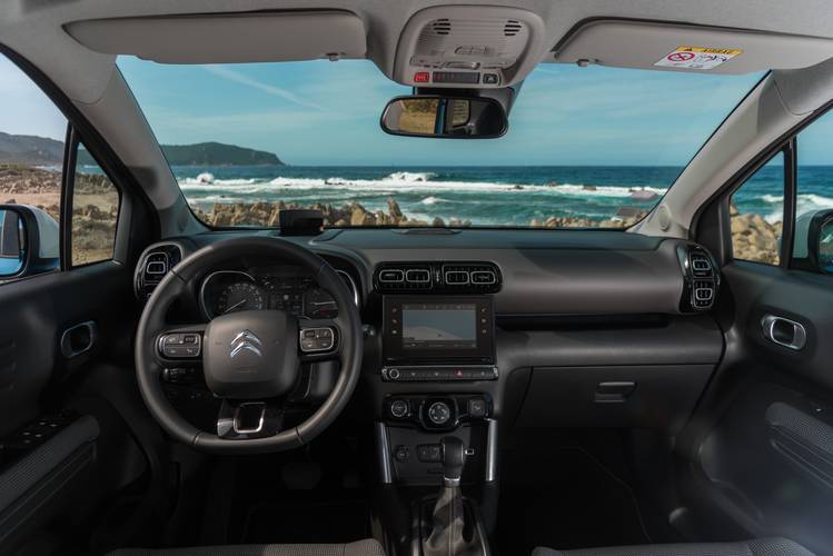 Interno di una Citroen C3 Aircross 2017