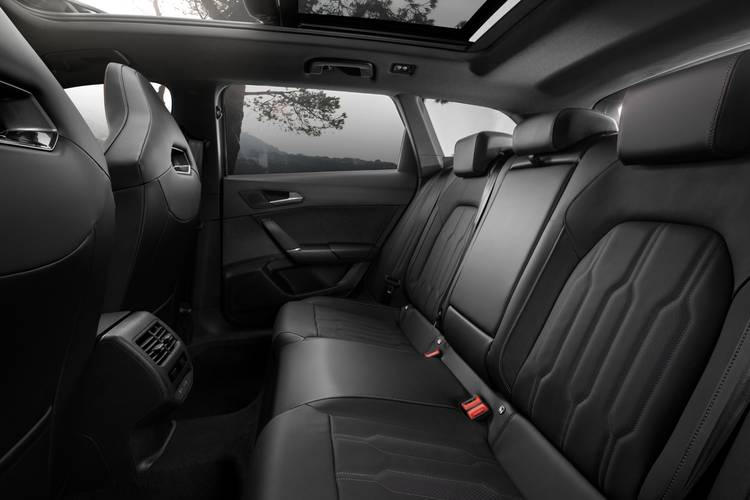 Cupra Leon Sportstourer 2020 rear seats