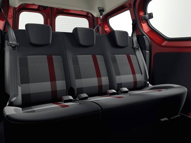 Dacia Dokker facelift 2017 zadní sedadla