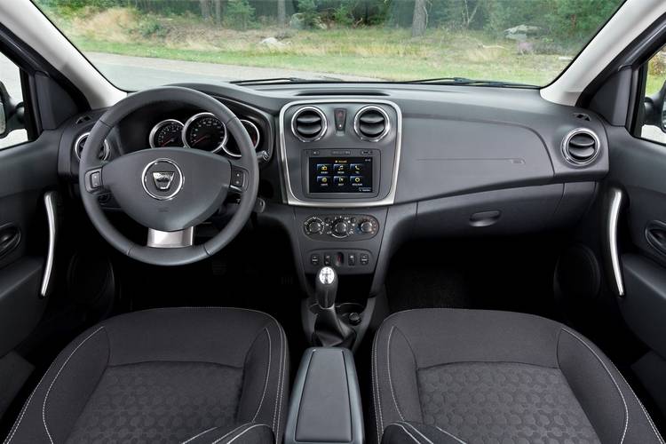 Dacia Logan 2012 intérieur