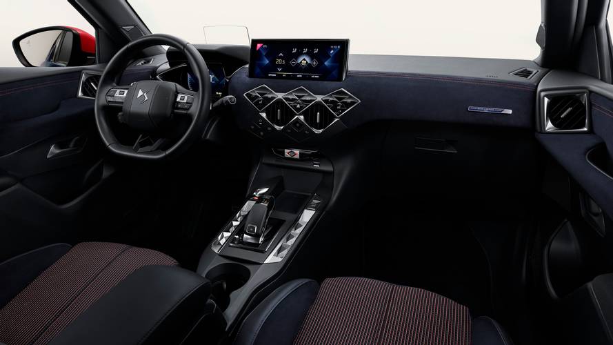 DS DS3 Crossback 2019 interior