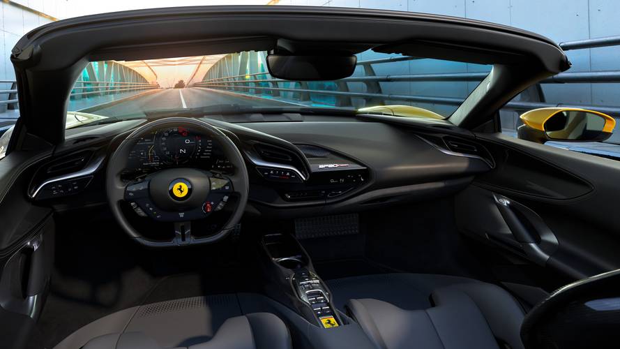 Ferrari SF90 Spider 2020 interior