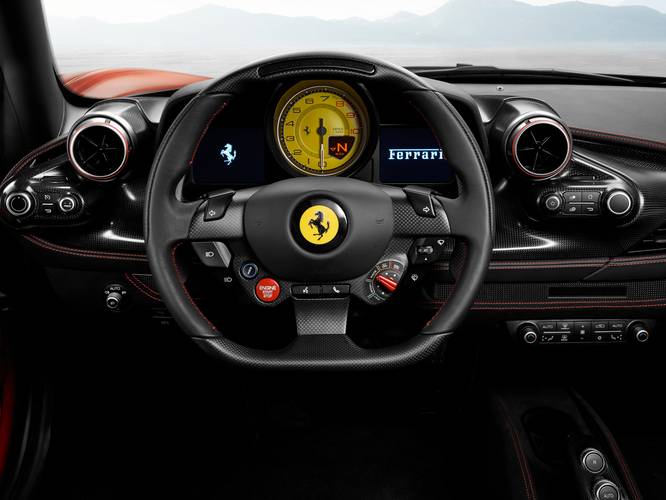 Interno di una Ferrari F8 Tributo F142MFL 2019