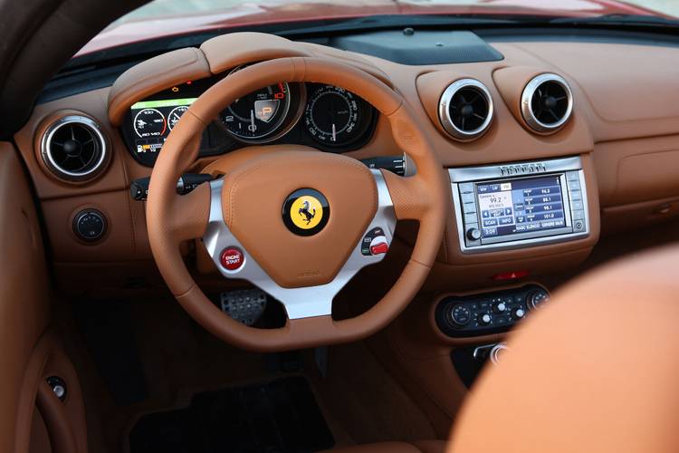Ferrari California interiér